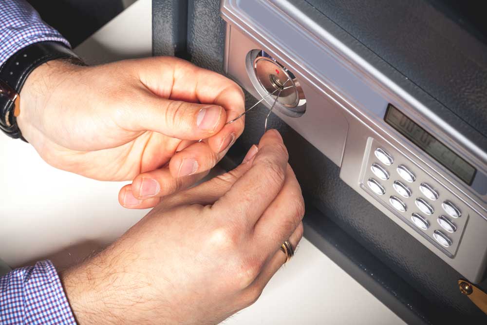 services-lock
