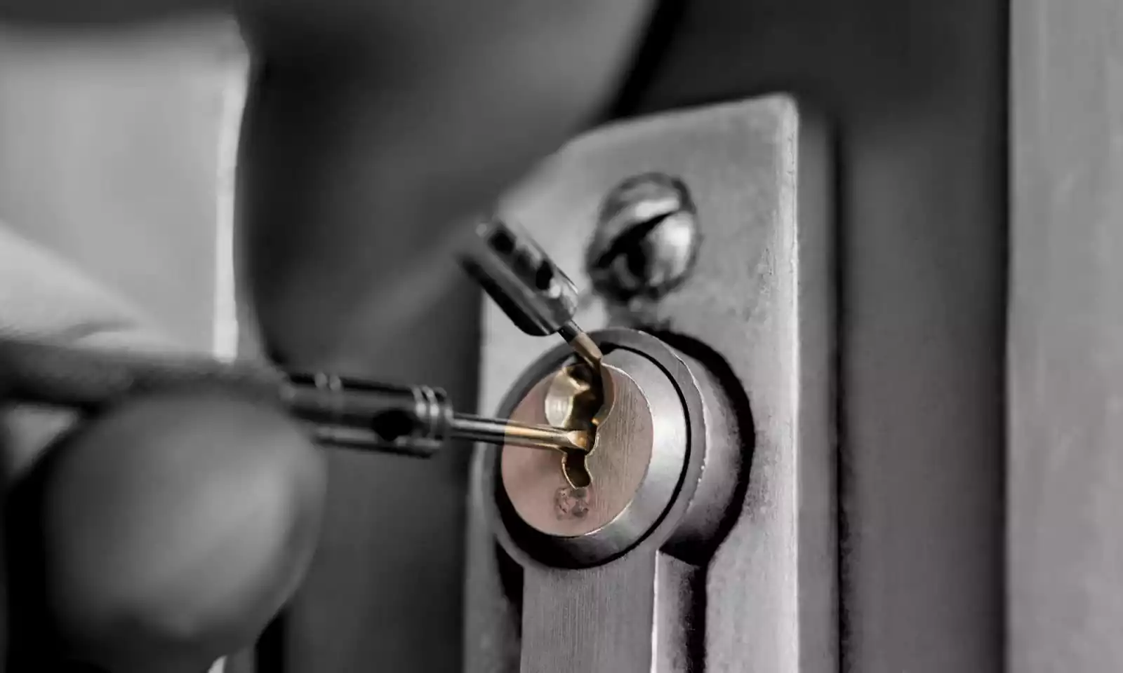services-lock
