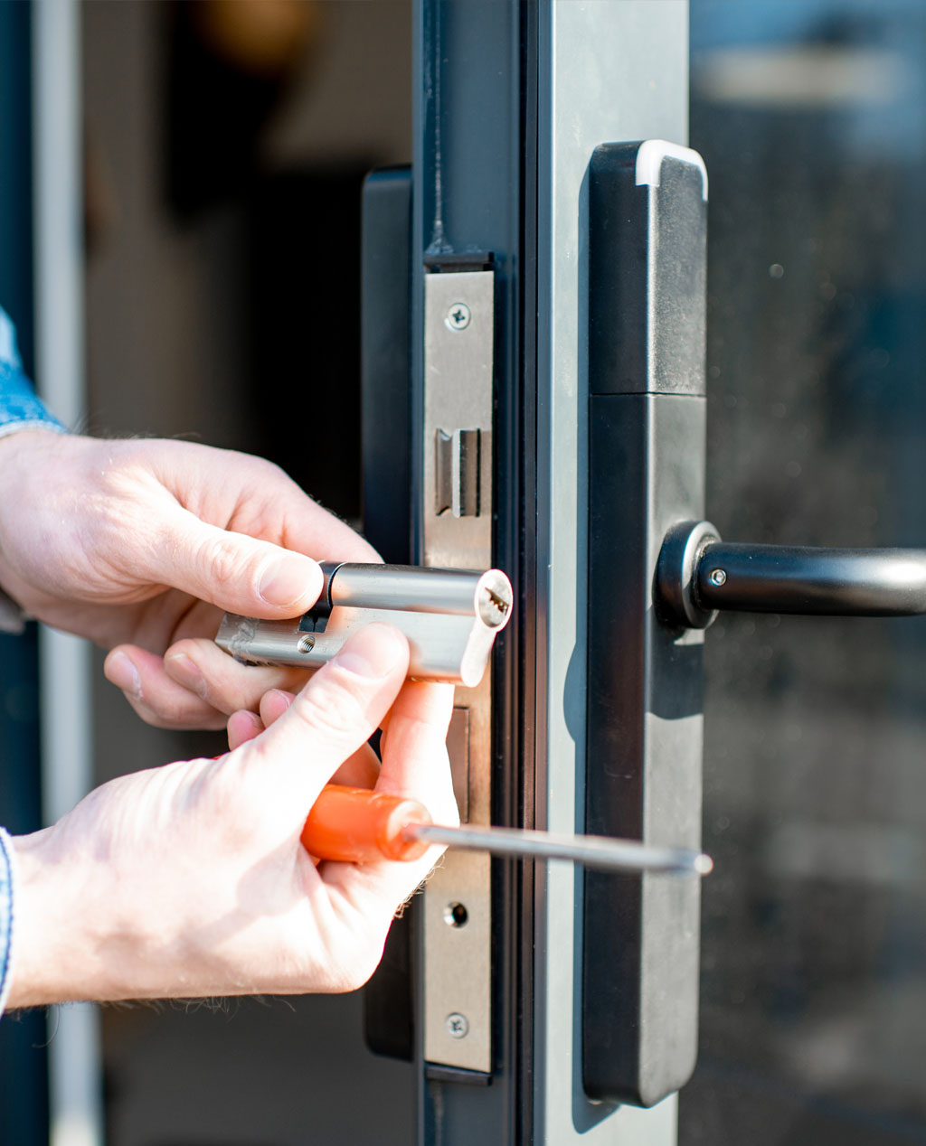 services-lock