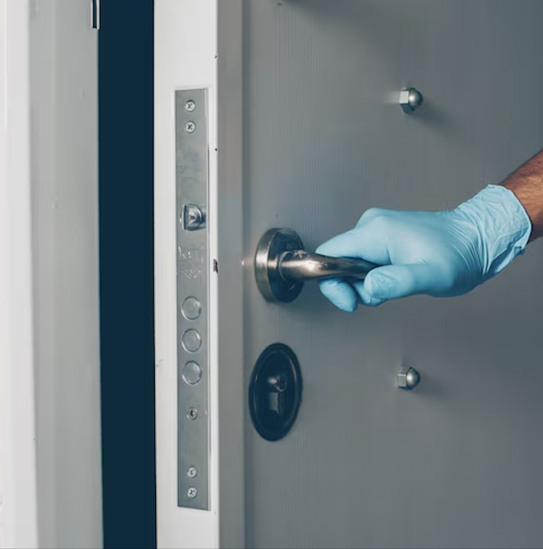 services-lock